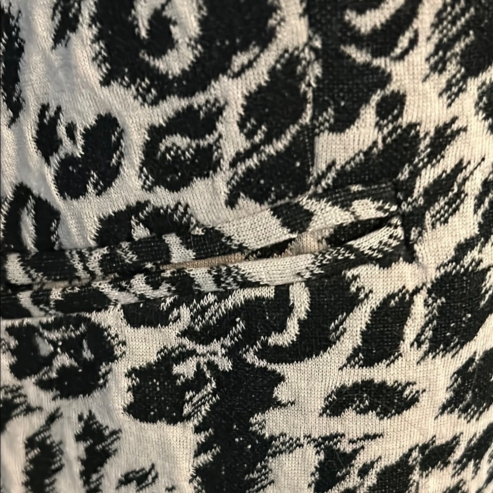 Leopard Print Women's Jacket - Picture 6 of 16